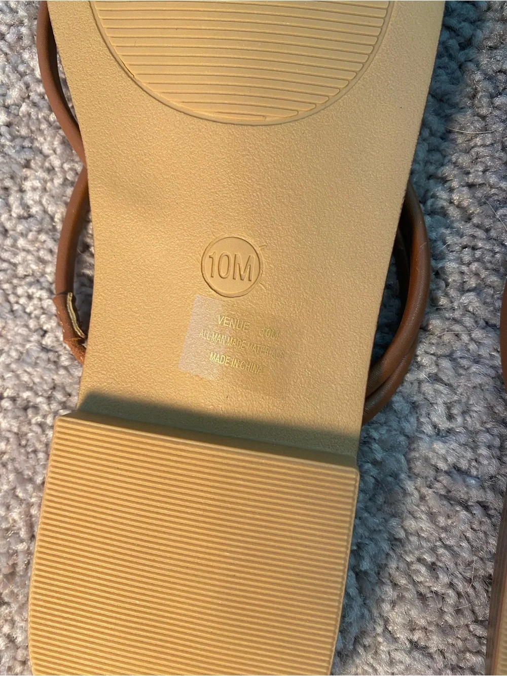 Camila Coelho Venue Brown Strappy Flat Sandals Gold Toe Ring Detail Size 10 NWT